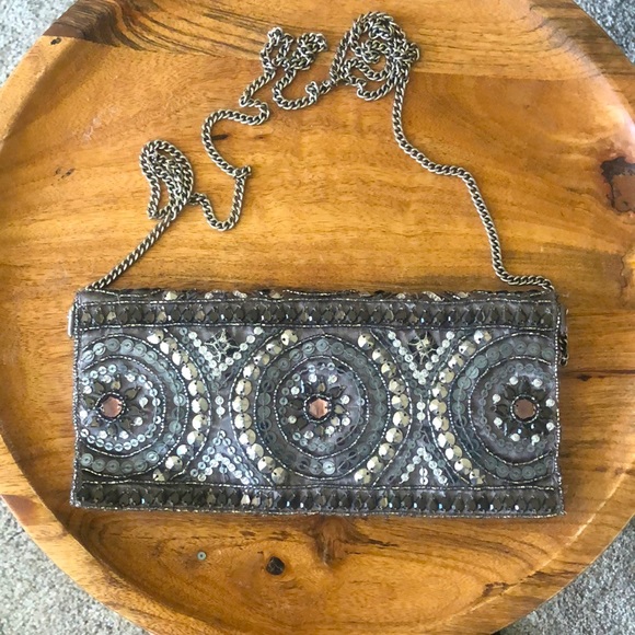 Beautiful Beaded Silver Evening Bag - Picture 3 of 6